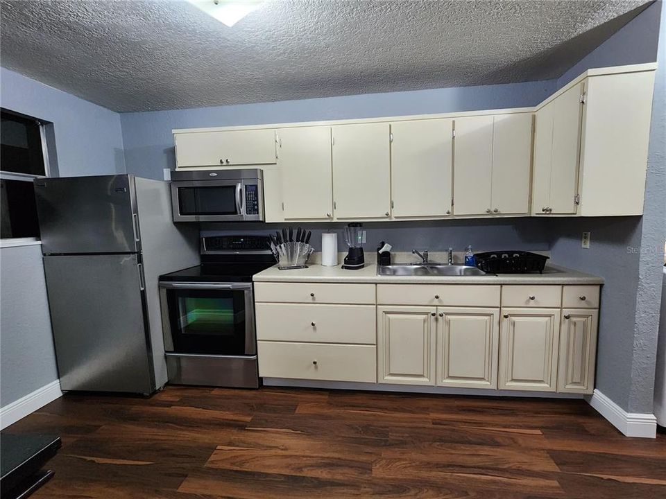 En Venta: $420,000 (0 camas, 0 baños, 1291 Pies cuadrados)