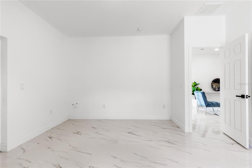 For Sale: $660,000 (4 beds, 3 baths, 1828 Square Feet)