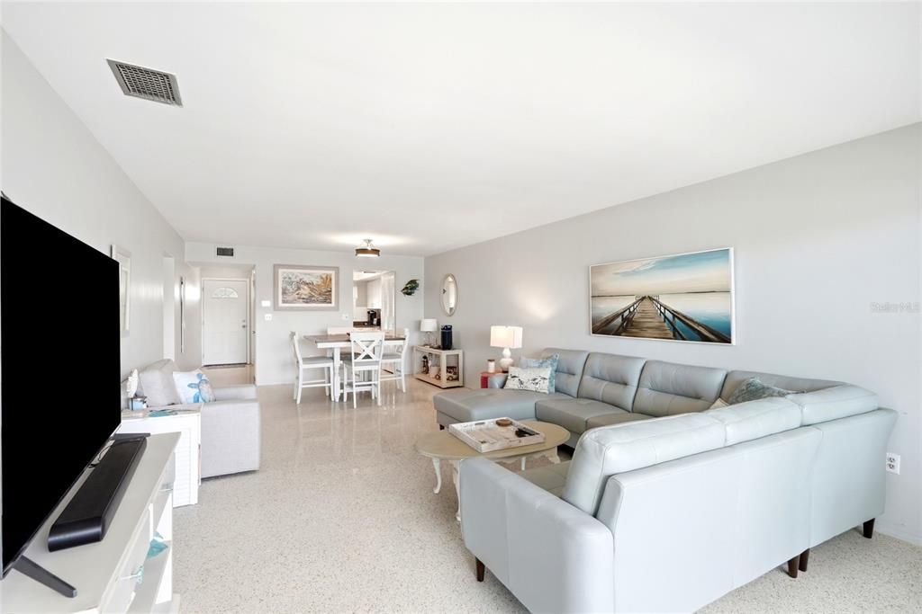 En Venta: $259,000 (1 camas, 1 baños, 805 Pies cuadrados)