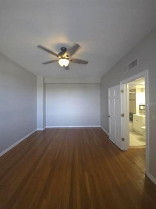 В аренду: $2,495 (1 спален, 1 ванн, 779 Квадратных фут)
