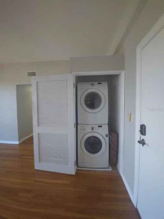 В аренду: $2,495 (1 спален, 1 ванн, 779 Квадратных фут)