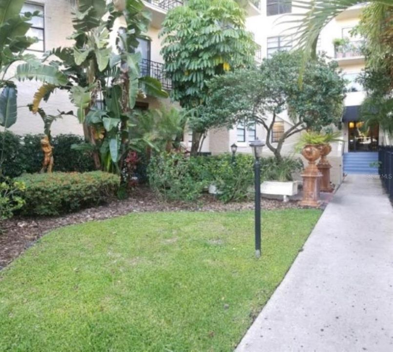 В аренду: $2,495 (1 спален, 1 ванн, 779 Квадратных фут)