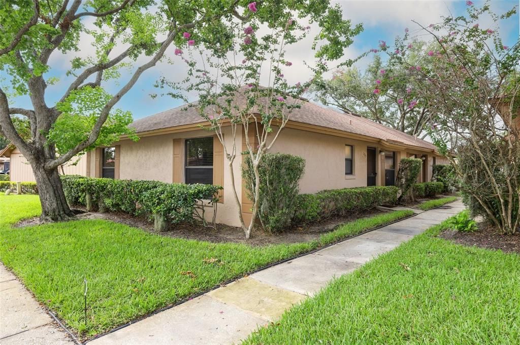 En Venta: $229,000 (2 camas, 2 baños, 930 Pies cuadrados)