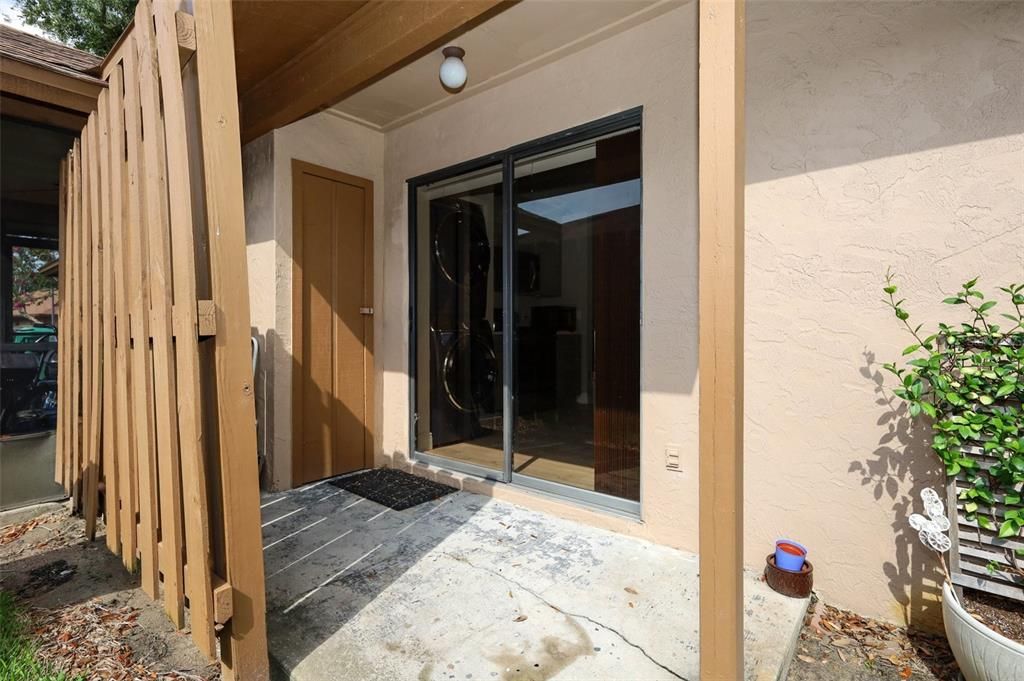 En Venta: $229,000 (2 camas, 2 baños, 930 Pies cuadrados)