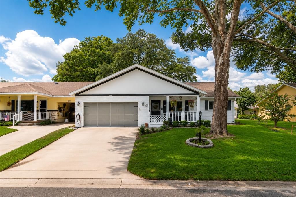 For Sale: $189,900 (2 beds, 2 baths, 1748 Square Feet)