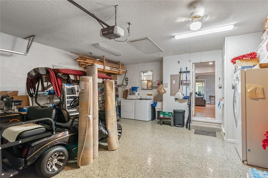 For Sale: $189,900 (2 beds, 2 baths, 1748 Square Feet)