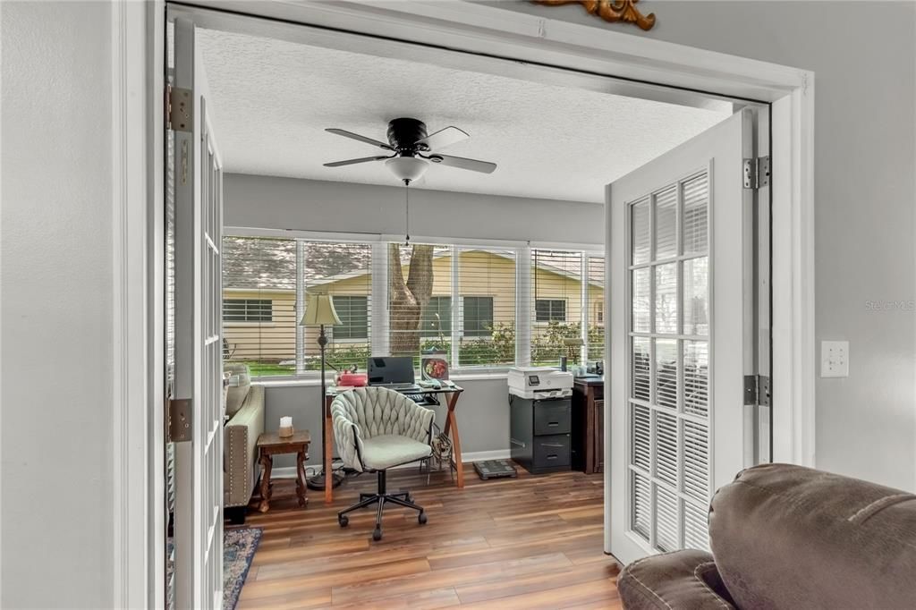 For Sale: $189,900 (2 beds, 2 baths, 1748 Square Feet)