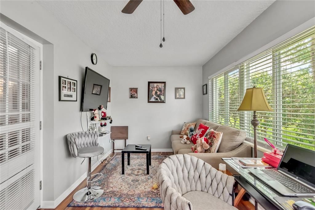 For Sale: $189,900 (2 beds, 2 baths, 1748 Square Feet)