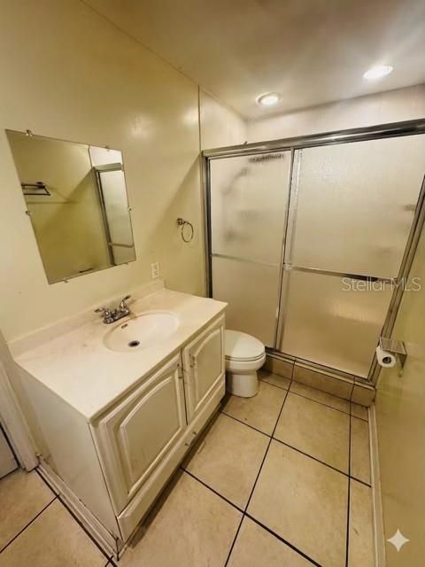 For Sale: $300,000 (3 beds, 2 baths, 1198 Square Feet)