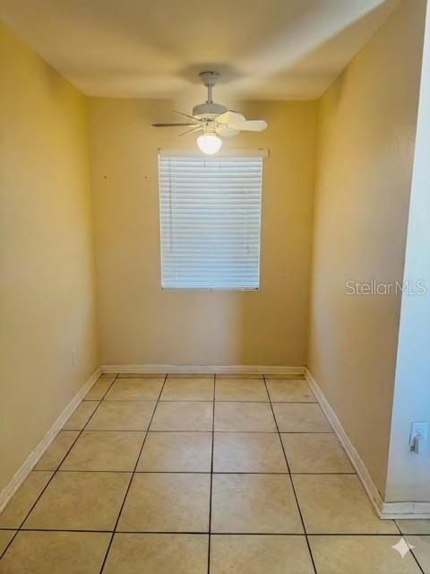 For Sale: $300,000 (3 beds, 2 baths, 1198 Square Feet)