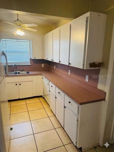 For Sale: $300,000 (3 beds, 2 baths, 1198 Square Feet)