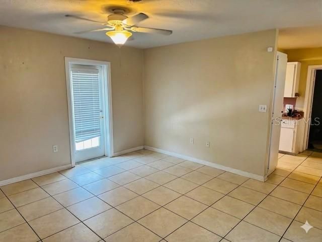 For Sale: $300,000 (3 beds, 2 baths, 1198 Square Feet)