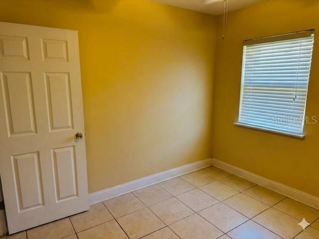 For Sale: $300,000 (3 beds, 2 baths, 1198 Square Feet)