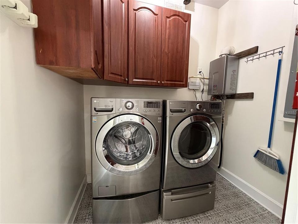 В аренду: $4,300 (4 спален, 3 ванн, 2296 Квадратных фут)