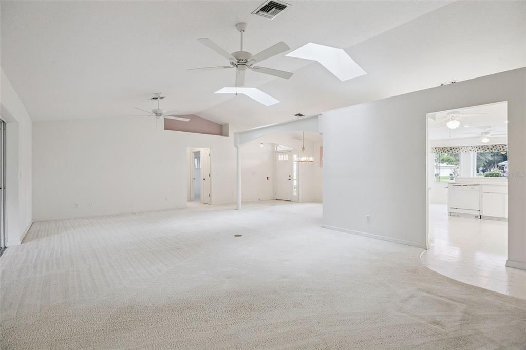 For Sale: $334,900 (3 beds, 2 baths, 2461 Square Feet)