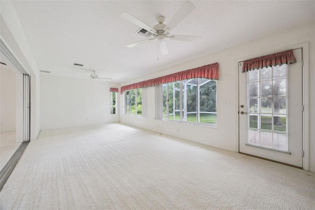 For Sale: $334,900 (3 beds, 2 baths, 2461 Square Feet)