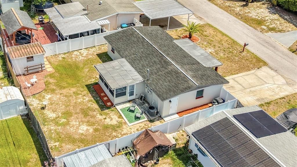 For Sale: $235,000 (2 beds, 1 baths, 984 Square Feet)
