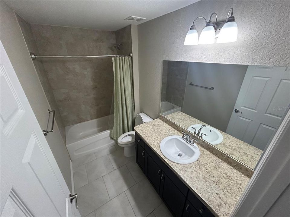 В аренду: $2,000 (3 спален, 2 ванн, 1553 Квадратных фут)