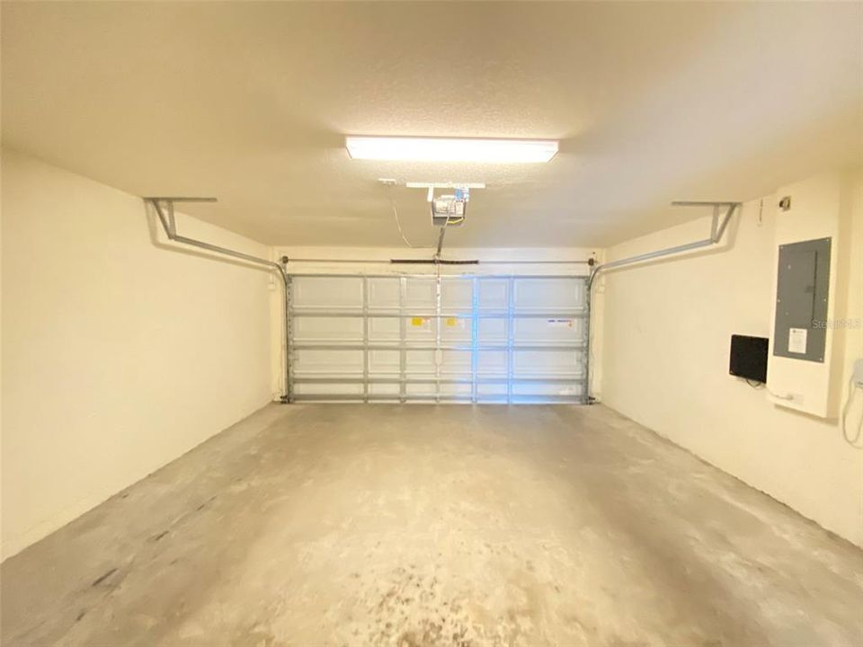 В аренду: $2,295 (4 спален, 2 ванн, 1698 Квадратных фут)
