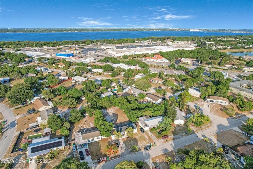 На продажу: $280,000 (3 спален, 1 ванн, 1380 Квадратных фут)