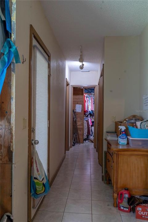 На продажу: $350,000 (5 спален, 3 ванн, 3791 Квадратных фут)
