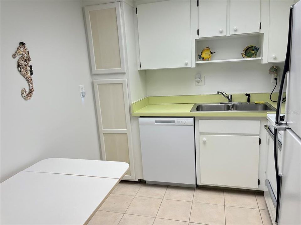 В аренду: $1,900 (1 спален, 1 ванн, 633 Квадратных фут)