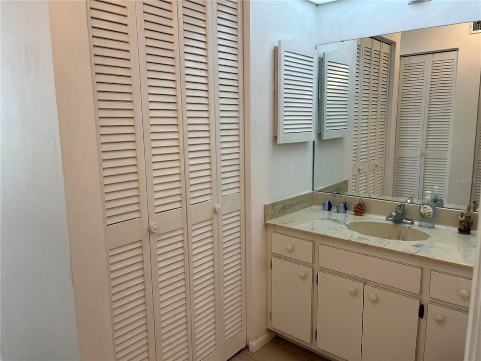 В аренду: $1,900 (1 спален, 1 ванн, 633 Квадратных фут)