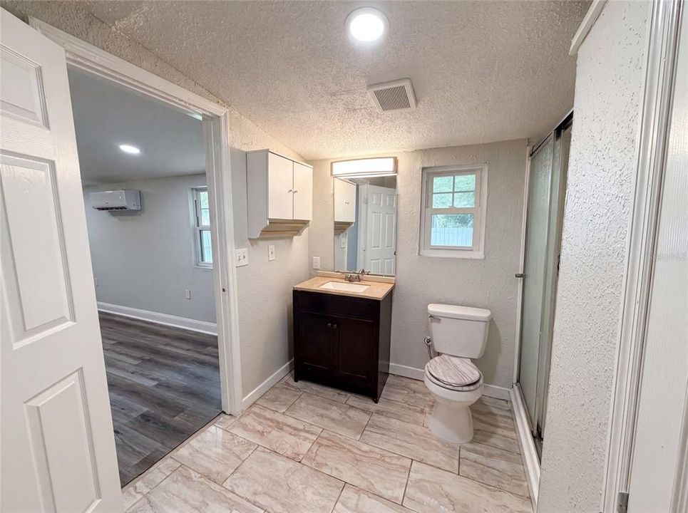 For Sale: $223,000 (3 beds, 2 baths, 1016 Square Feet)