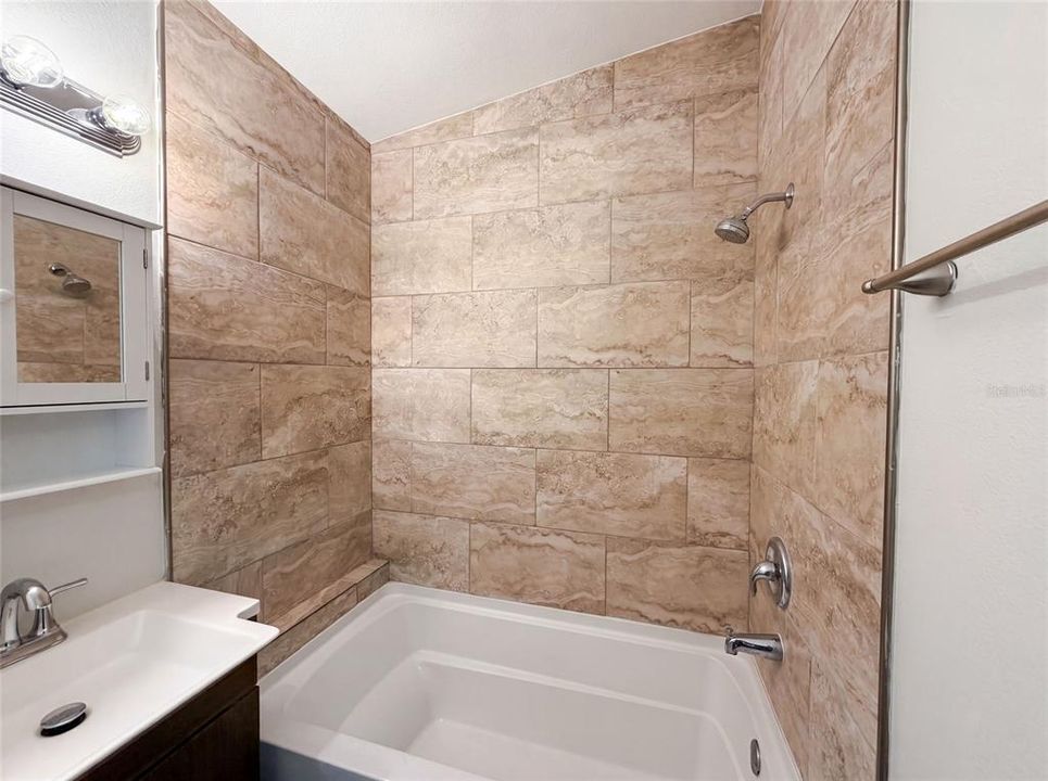 For Sale: $223,000 (3 beds, 2 baths, 1016 Square Feet)