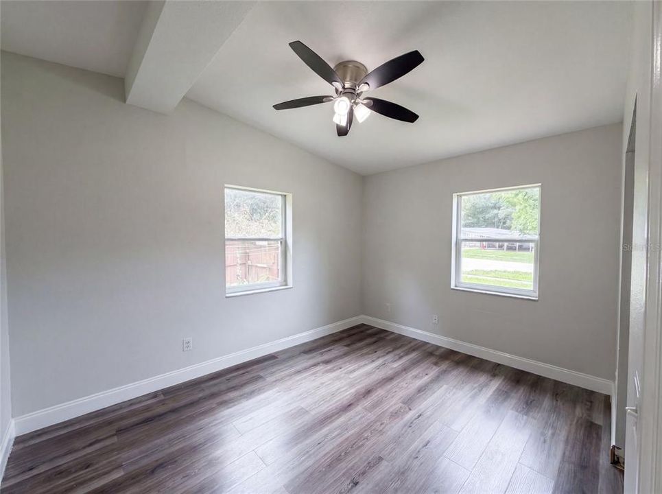 For Sale: $223,000 (3 beds, 2 baths, 1016 Square Feet)