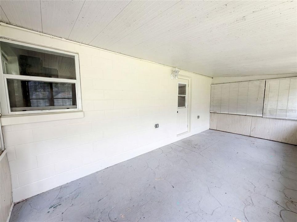 For Sale: $223,000 (3 beds, 2 baths, 1016 Square Feet)