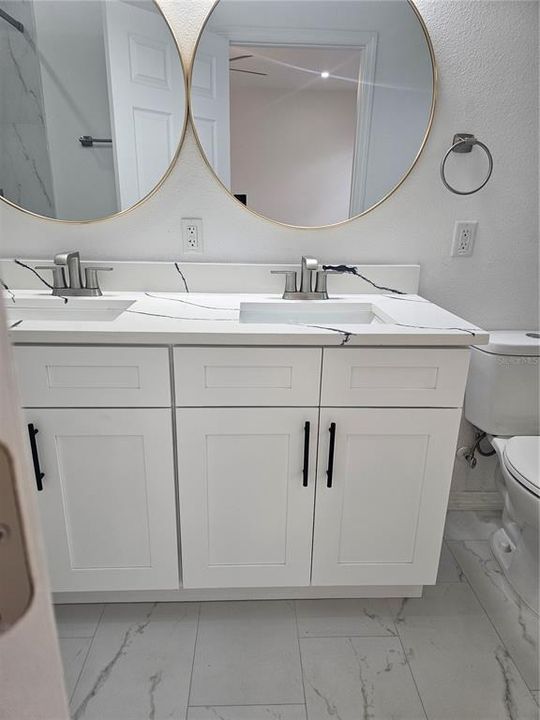 En Venta: $509,900 (3 camas, 3 baños, 2026 Pies cuadrados)