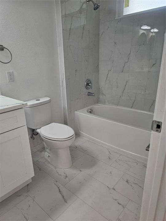 En Venta: $509,900 (3 camas, 3 baños, 2026 Pies cuadrados)