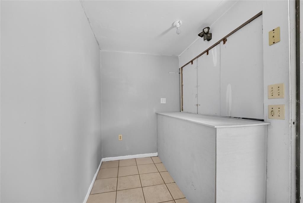 На продажу: $395,000 (3 спален, 3 ванн, 1915 Квадратных фут)