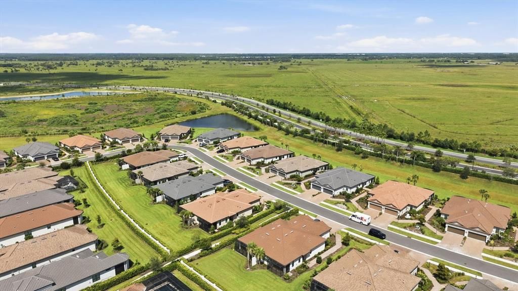 На продажу: $385,000 (2 спален, 2 ванн, 1530 Квадратных фут)