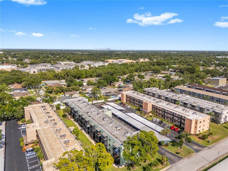 На продажу: $175,000 (2 спален, 2 ванн, 985 Квадратных фут)