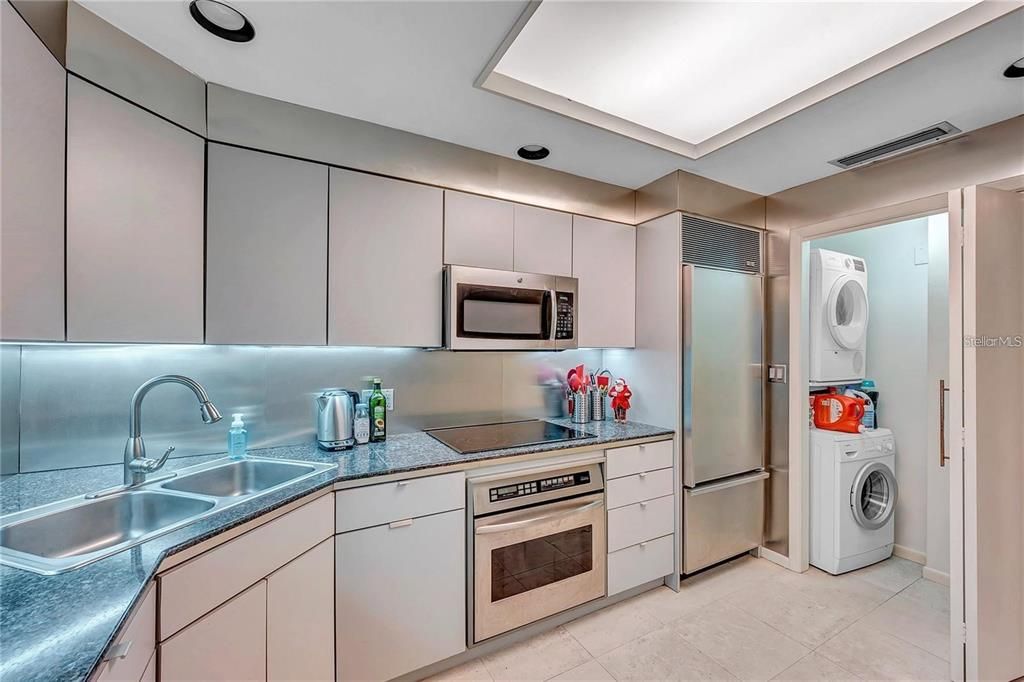 В аренду: $2,990 (1 спален, 1 ванн, 1180 Квадратных фут)