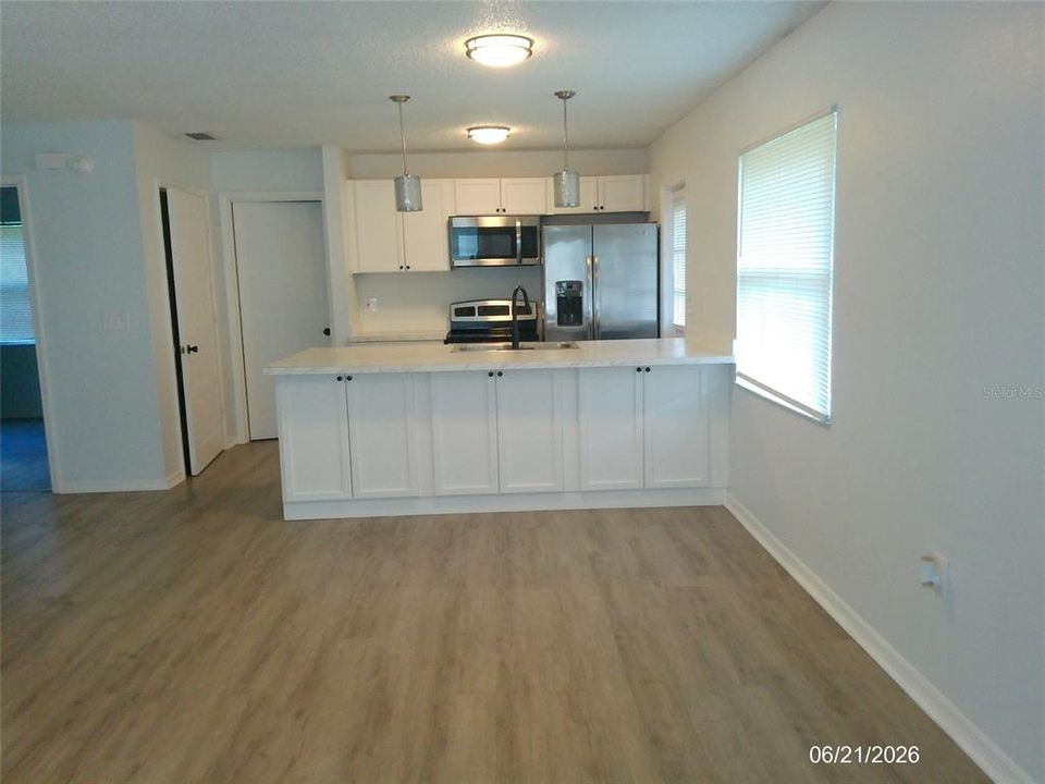 В аренду: $1,695 (3 спален, 2 ванн, 1254 Квадратных фут)
