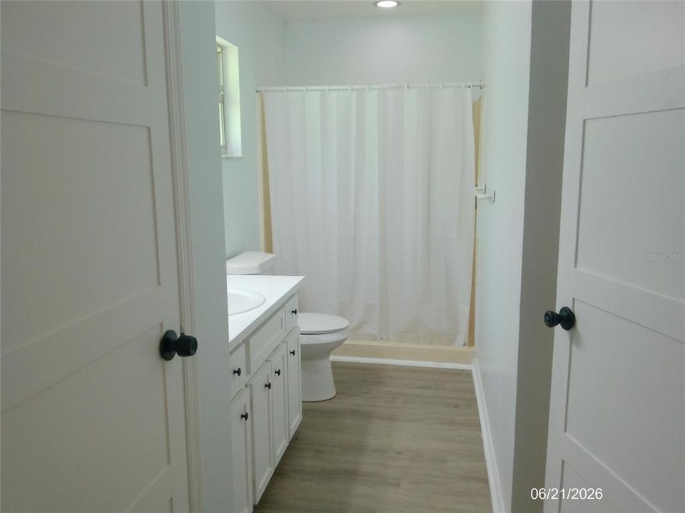 В аренду: $1,695 (3 спален, 2 ванн, 1254 Квадратных фут)