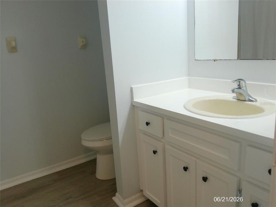 В аренду: $1,695 (3 спален, 2 ванн, 1254 Квадратных фут)