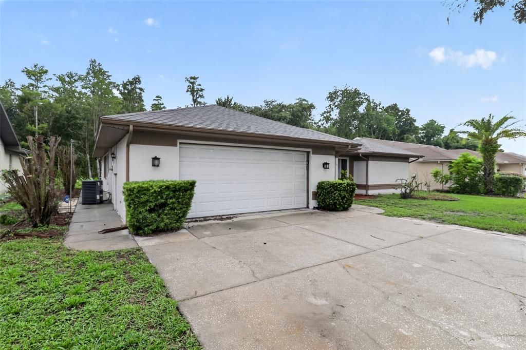 For Sale: $350,000 (3 beds, 2 baths, 1701 Square Feet)