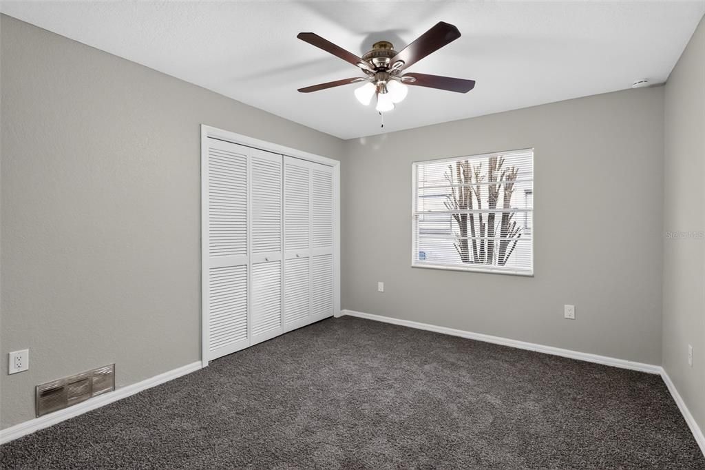 For Sale: $350,000 (3 beds, 2 baths, 1701 Square Feet)