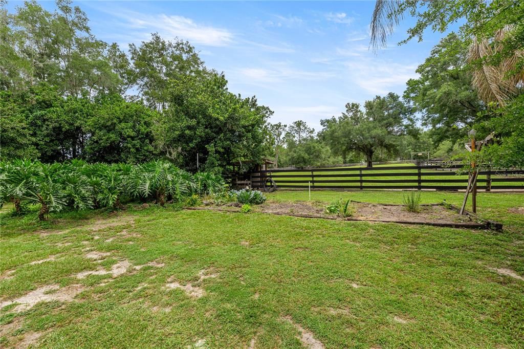 For Sale: $600,000 (3 beds, 2 baths, 2140 Square Feet)