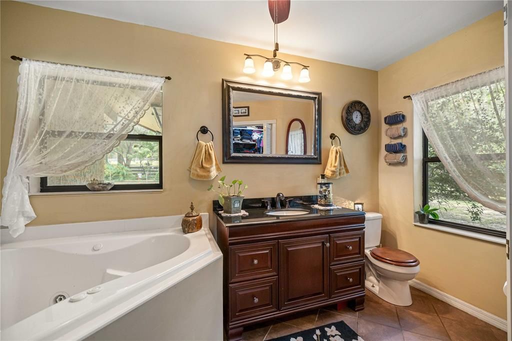 For Sale: $600,000 (3 beds, 2 baths, 2140 Square Feet)