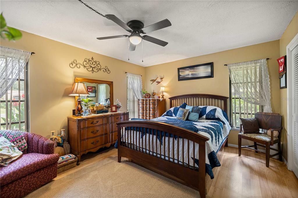 For Sale: $600,000 (3 beds, 2 baths, 2140 Square Feet)