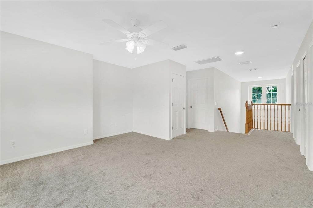 На продажу: $389,900 (3 спален, 2 ванн, 2692 Квадратных фут)