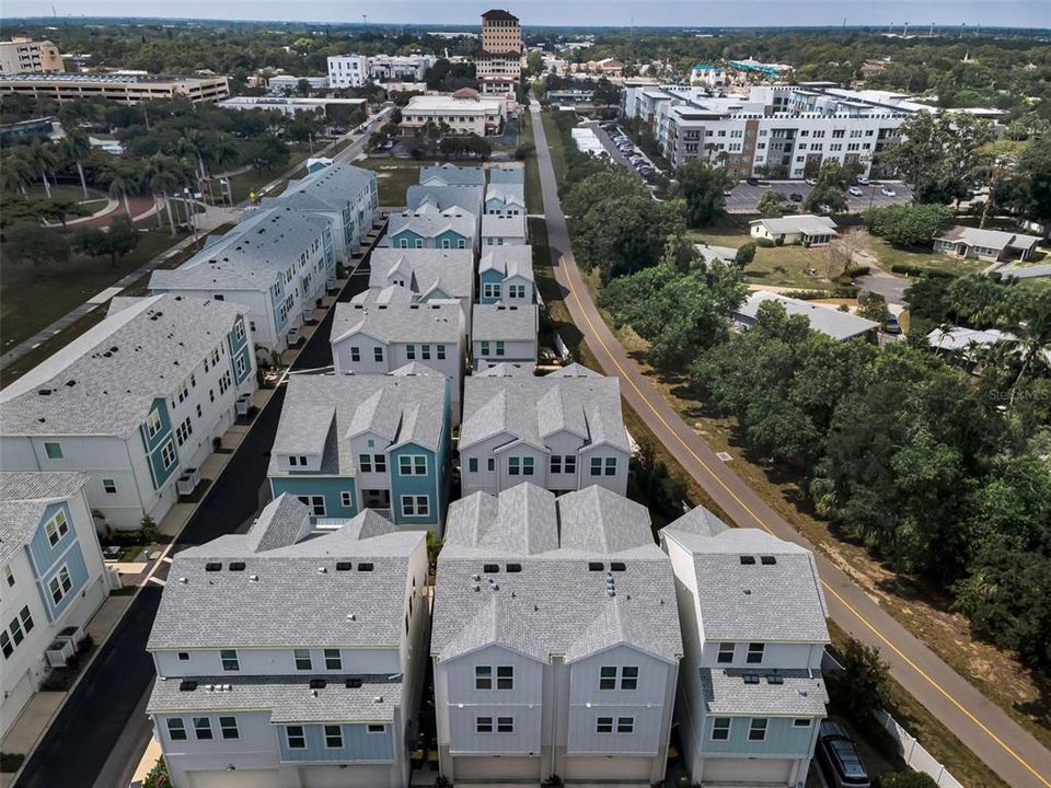 На продажу: $729,900 (3 спален, 3 ванн, 2108 Квадратных фут)