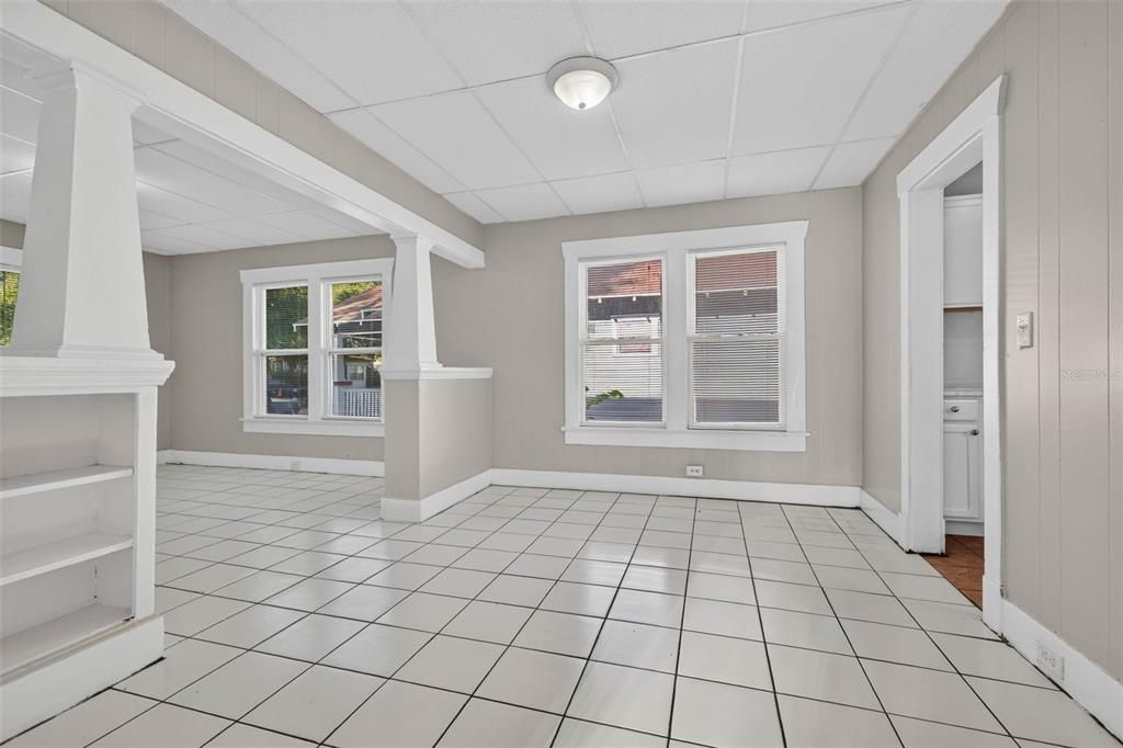En Venta: $225,000 (2 camas, 2 baños, 976 Pies cuadrados)