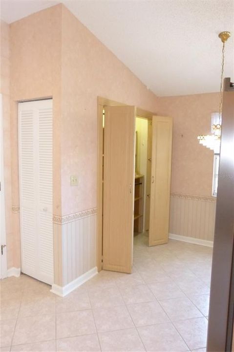 В аренду: $2,600 (3 спален, 2 ванн, 1294 Квадратных фут)