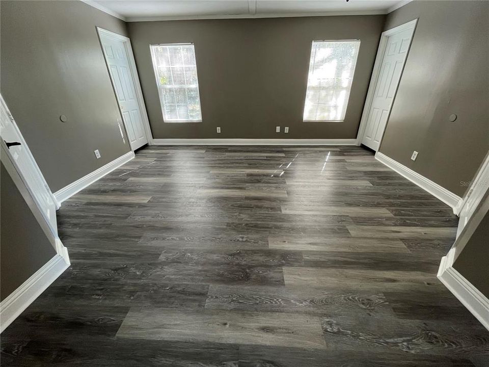 For Rent: $1,999 (3 beds, 3 baths, 1664 Square Feet)